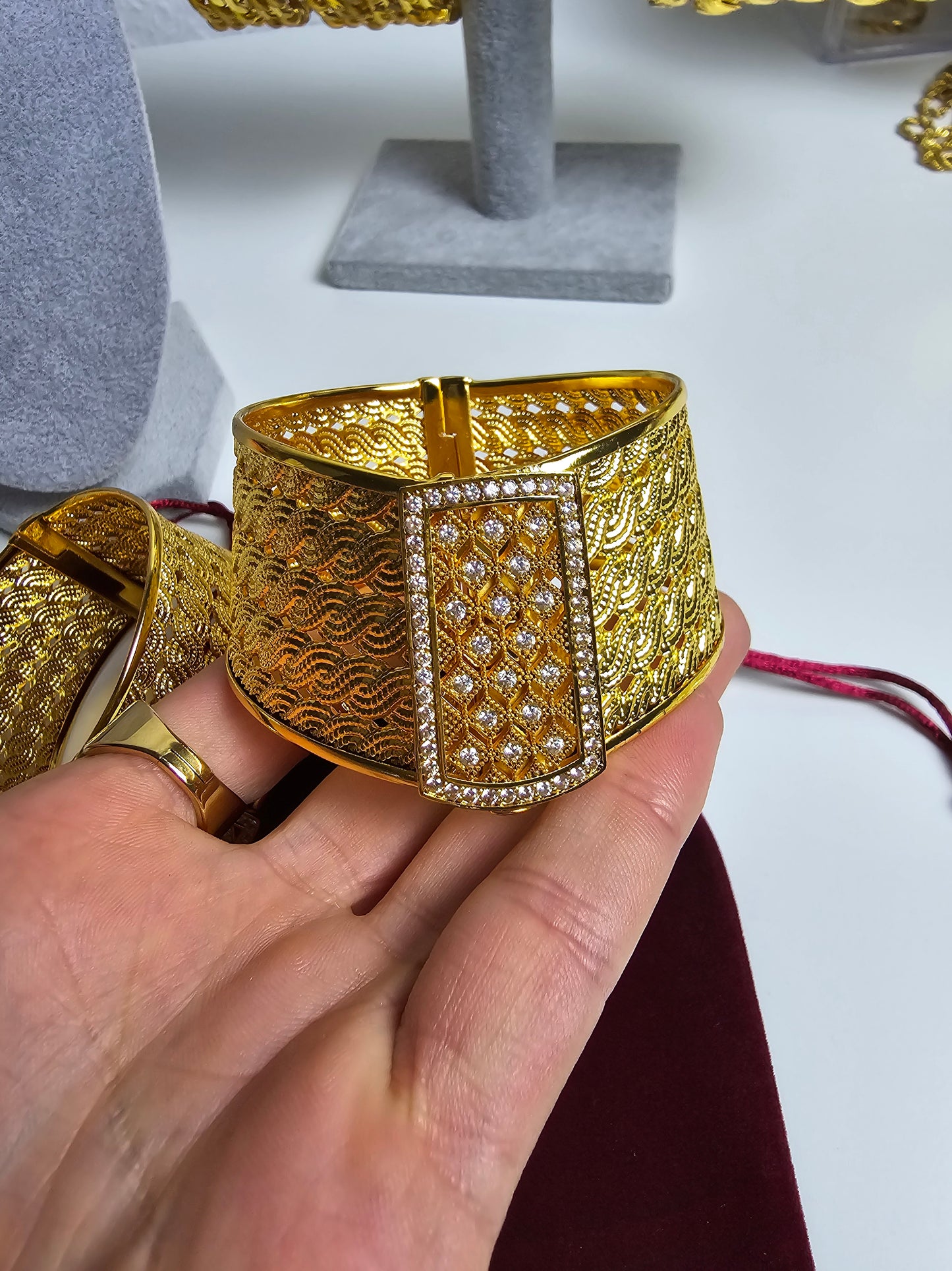 Trabzonarmreifen 22 Karat vergoldet