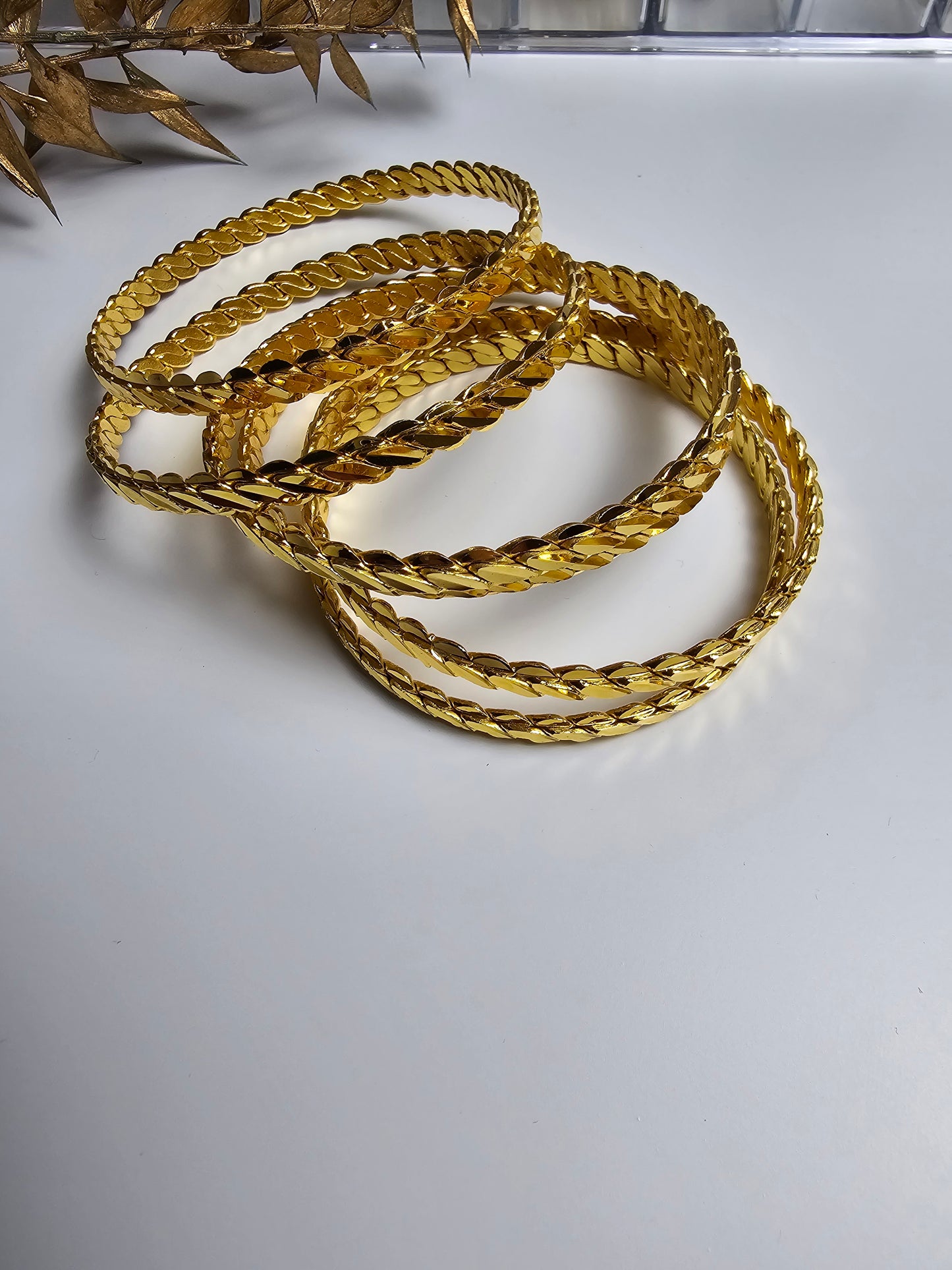 "Armreif im Adana Burma Stil"