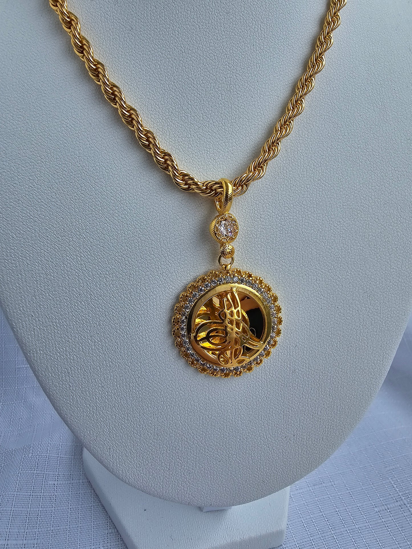 Tuğra Kette 22 Karat vergoldet