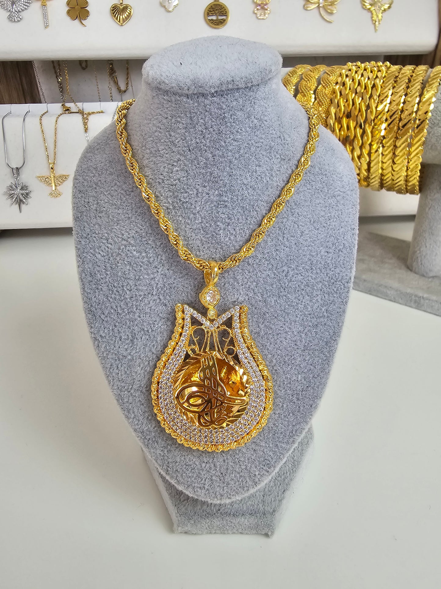 Tuğra Kette "Lalesultan" Lale  22 Karat vergoldet